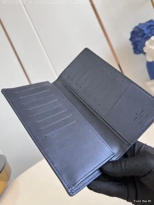 First bag BRAZZA LOUIS VUITTON WALLET-10*19*2cm 0606